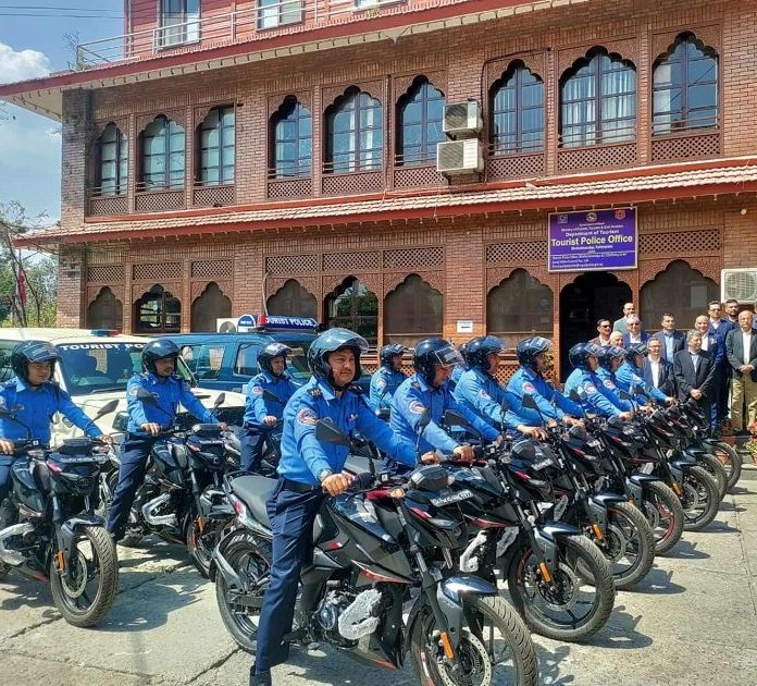 पर्यटक प्रहरीलाई १४ वटा मोटरसाइकल हस्तान्तरण