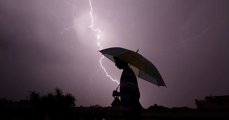 कोशी प्रदेशका केही स्थानमा चट्याङसहित वर्षा हुन सक्ने सम्भावना छ।