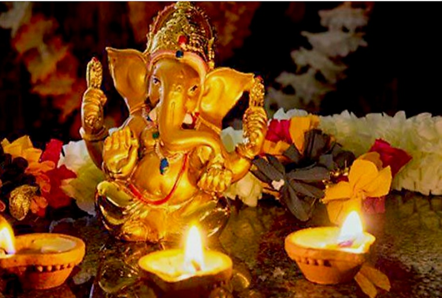 गणेश चतुर्थी मनाइँदै
