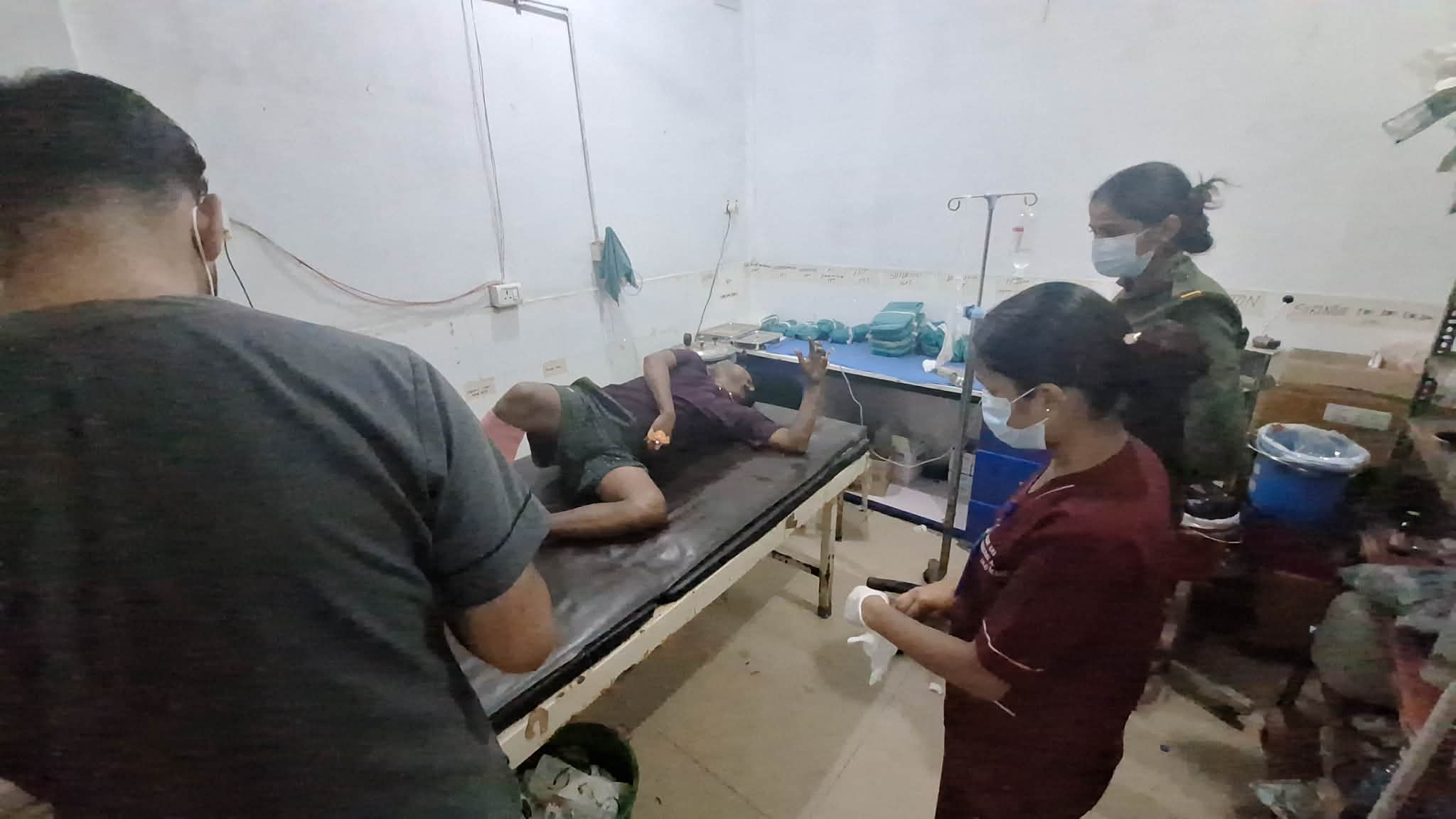 रतुवामाईमा प्रहरीको गोली लागेर एक जना घाइते, १०० किलो गाँजासहित दुई भारतीय पक्राउ